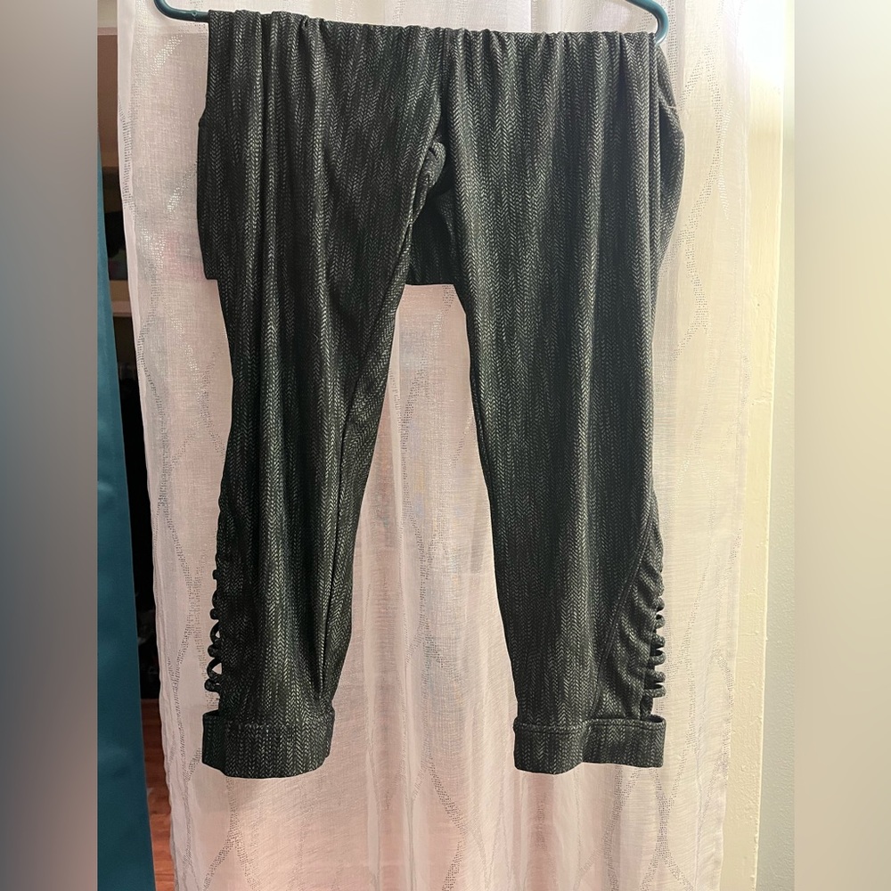 Women’s Danskin Leggings/Athetic Wear